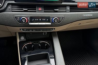 Седан Audi A4 2022 в Киеве