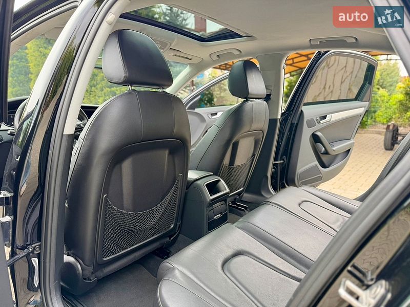 Седан Audi A4 2012 в Одессе
