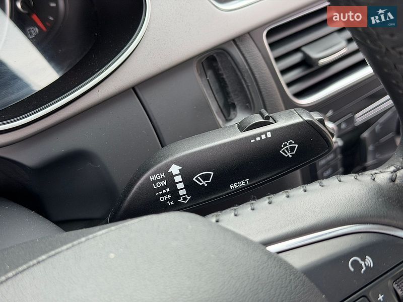 Седан Audi A4 2012 в Одессе