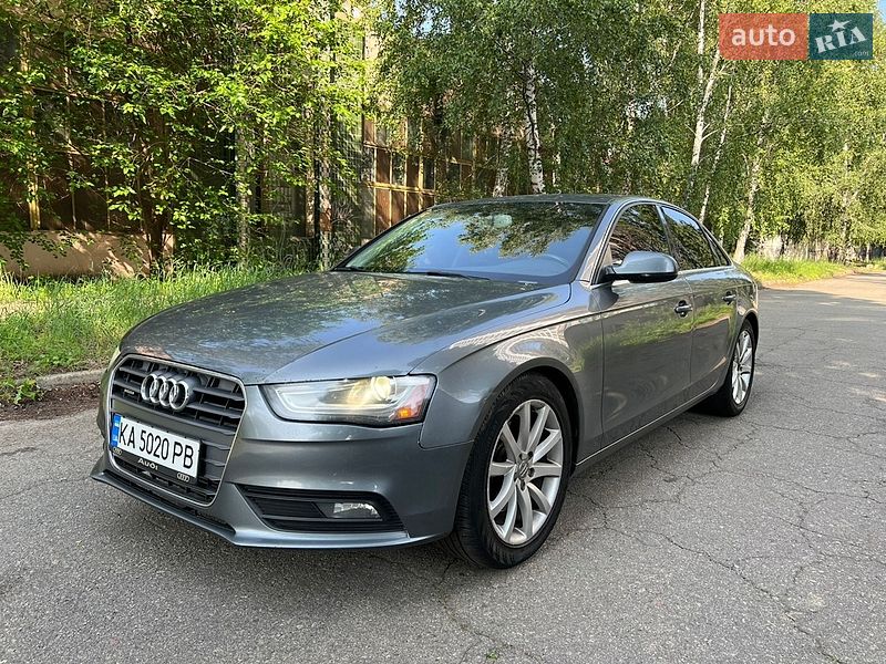 Седан Audi A4 2012 в Києві
