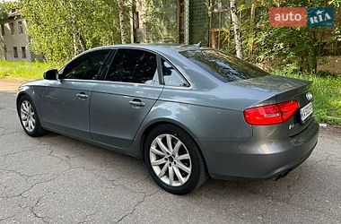 Седан Audi A4 2012 в Києві