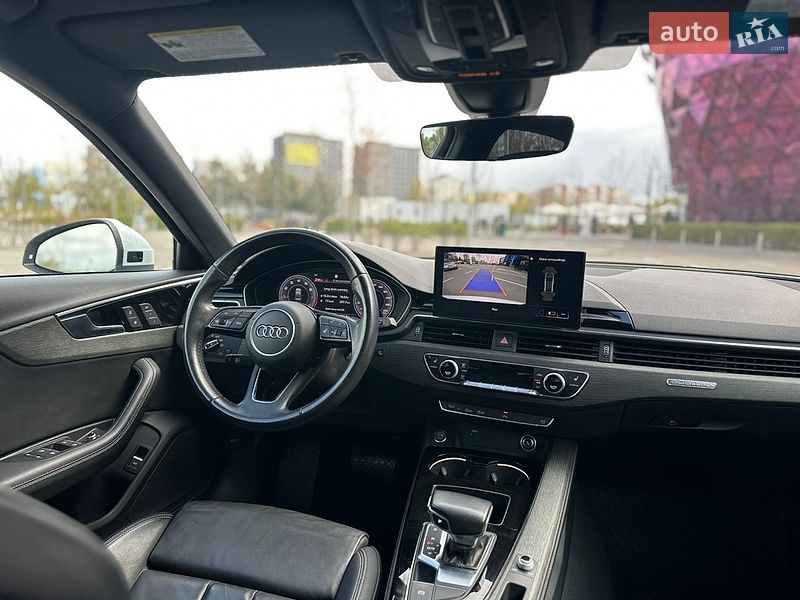 Седан Audi A4 2020 в Киеве