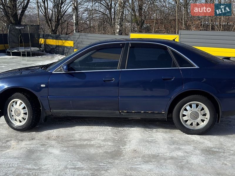 Седан Audi A4 2000 в Києві