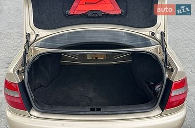 Седан Audi A4 1996 в Коломые