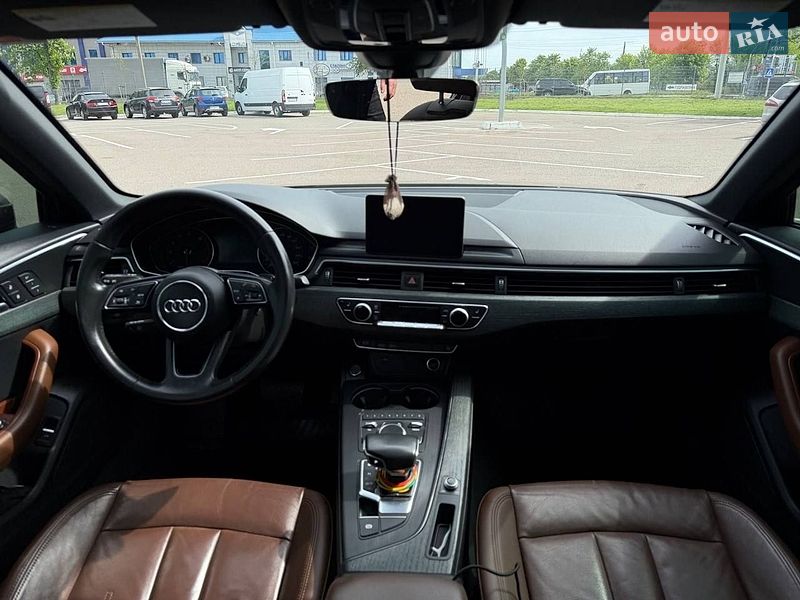 Седан Audi A4 2017 в Житомире