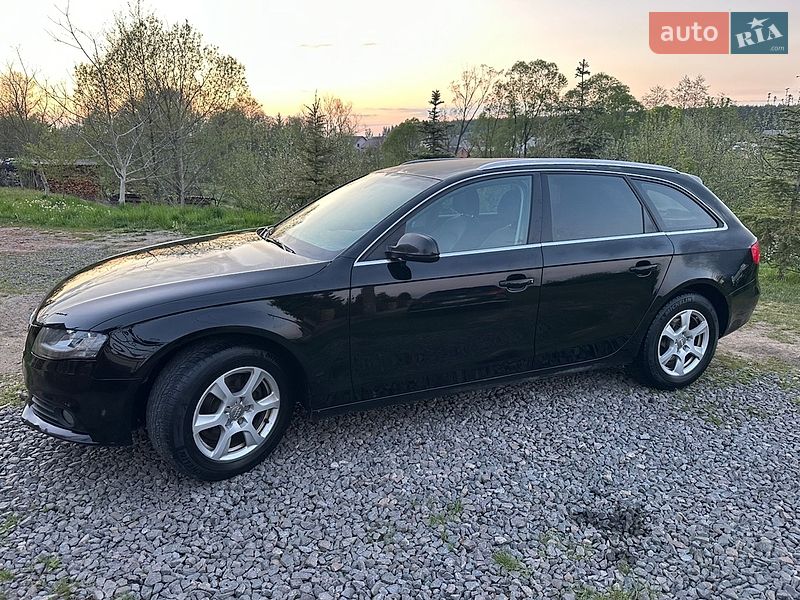 Универсал Audi A4 2011 в Львове