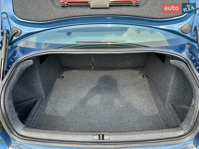 Седан Audi A4 2001 в Дрогобыче