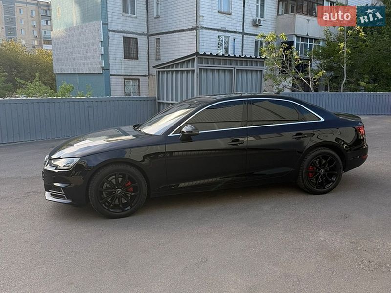 Седан Audi A4 2018 в Кривом Роге