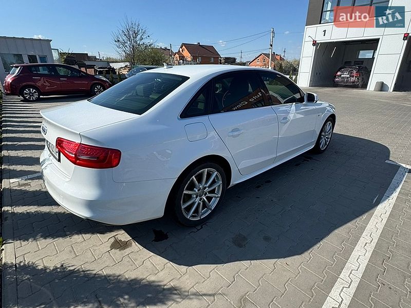 Седан Audi A4 2015 в Виннице
