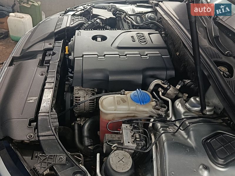 Седан Audi A4 2010 в Каменском