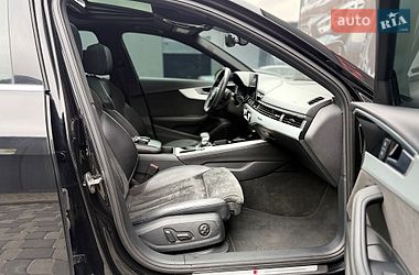 Седан Audi A4 2020 в Львові
