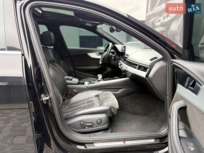 Седан Audi A4 2020 в Львові