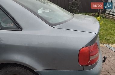 Седан Audi A4 2000 в Коломиї