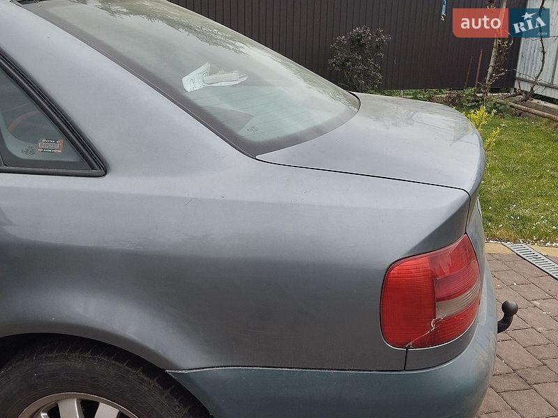 Седан Audi A4 2000 в Коломиї