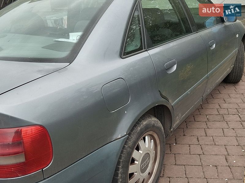 Седан Audi A4 2000 в Коломиї