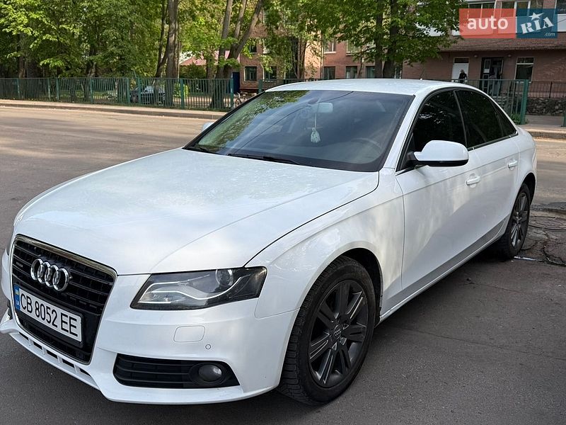 Седан Audi A4 2010 в Чернігові