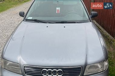 Седан Audi A4 1996 в Дрогобыче