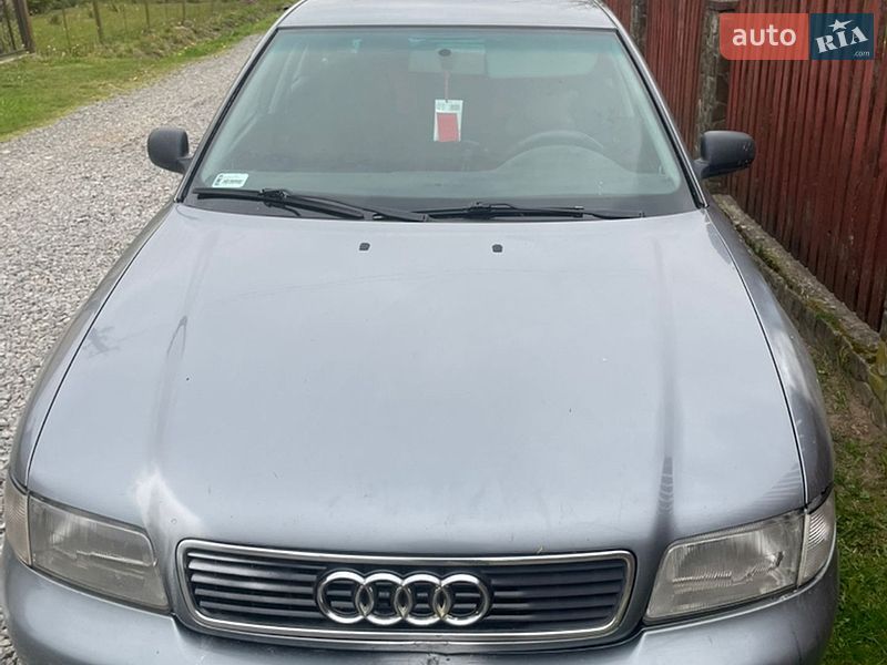 Седан Audi A4 1996 в Дрогобичі
