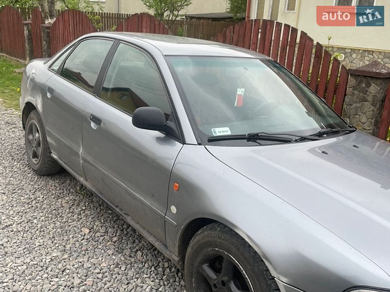 Седан Audi A4 1996 в Дрогобичі