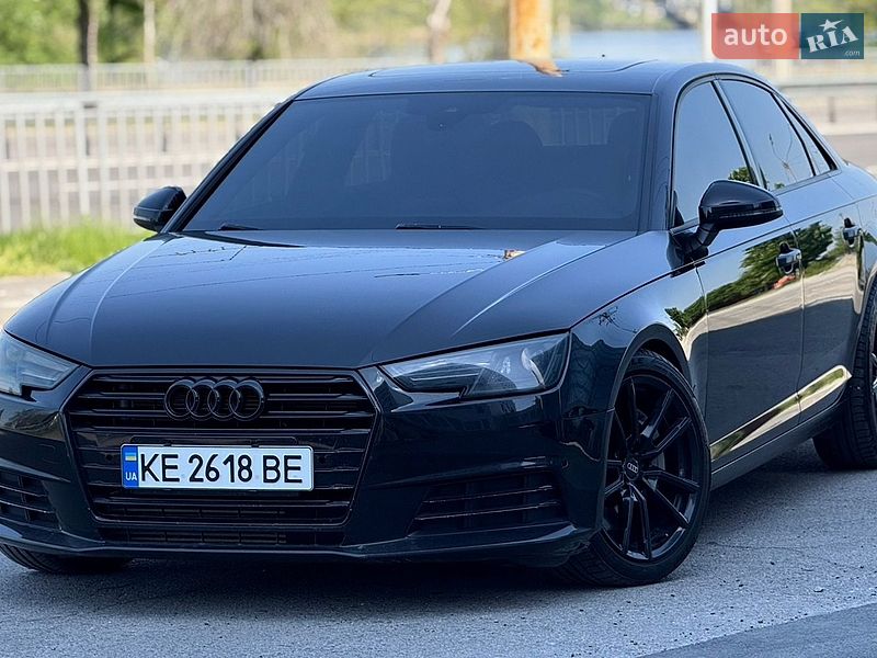 Седан Audi A4 2016 в Дніпрі