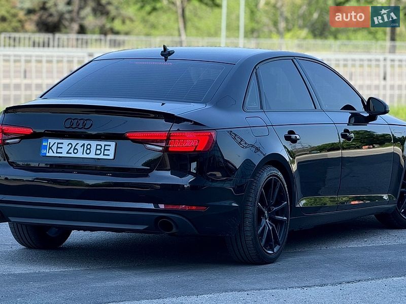 Седан Audi A4 2016 в Дніпрі