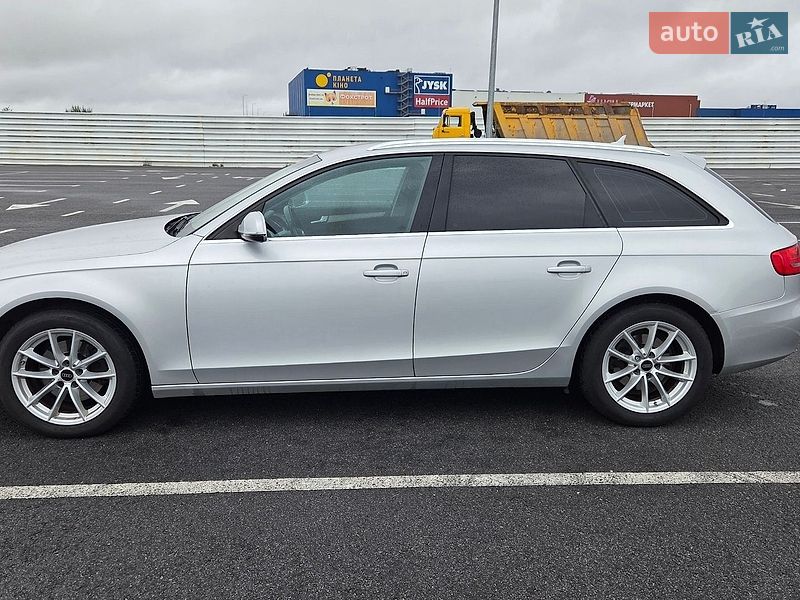 Универсал Audi A4 2010 в Львове