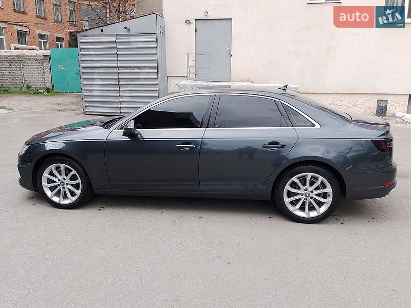Седан Audi A4 2019 в Харкові