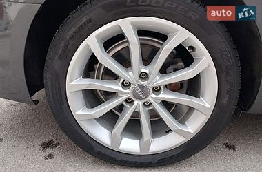 Седан Audi A4 2019 в Харкові
