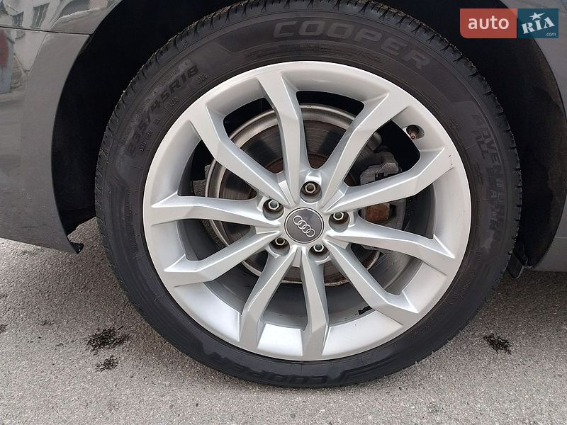Седан Audi A4 2019 в Харкові
