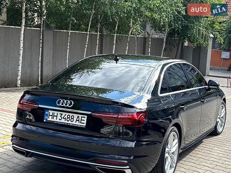 Седан Audi A4 2023 в Одессе