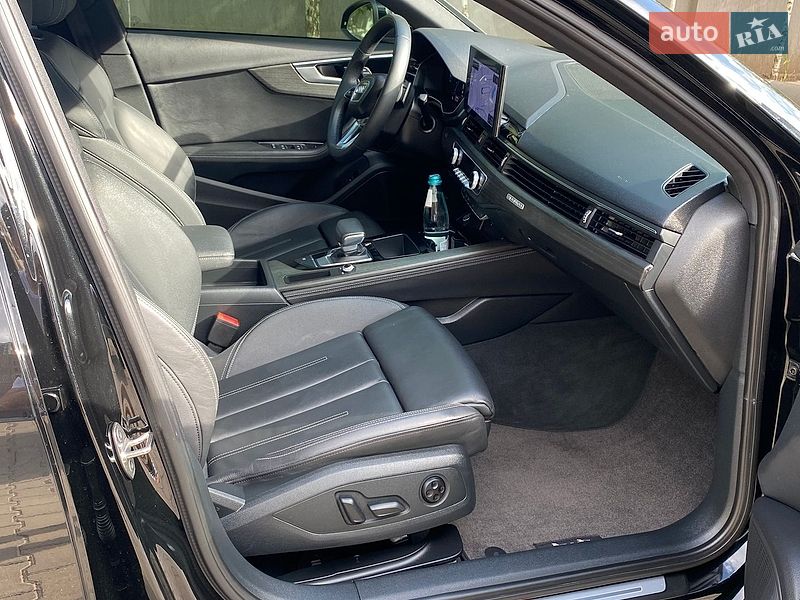 Седан Audi A4 2023 в Одессе