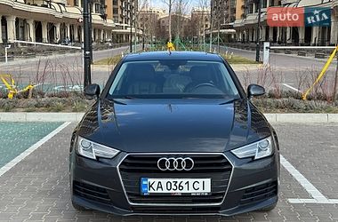 Седан Audi A4 2017 в Киеве