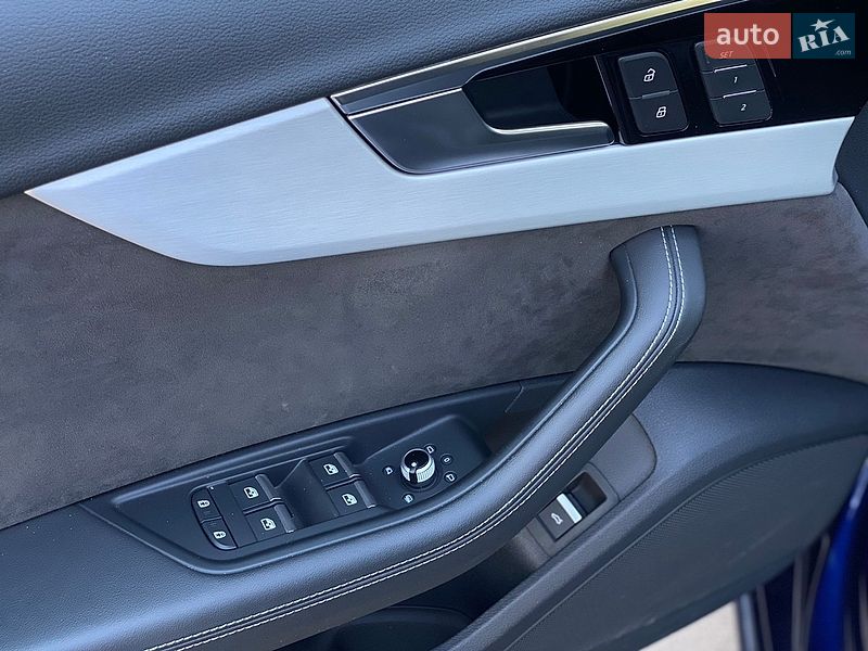 Седан Audi A4 2020 в Киеве