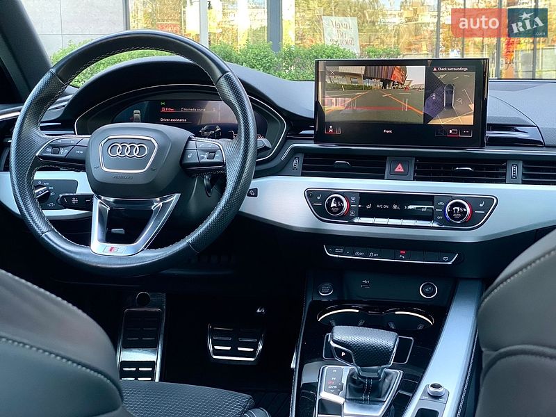 Седан Audi A4 2020 в Киеве