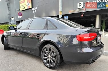 Седан Audi A4 2013 в Киеве