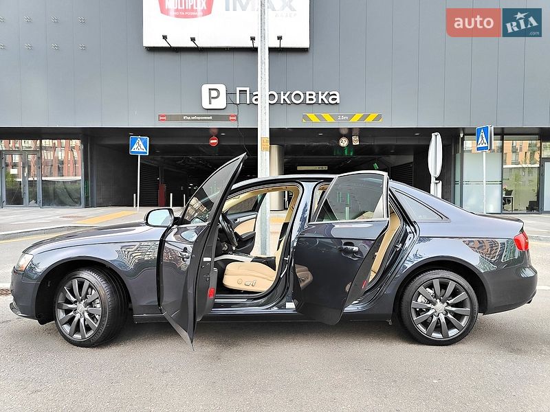 Седан Audi A4 2013 в Киеве