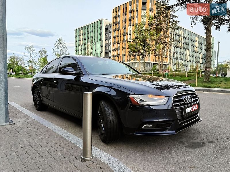 Седан Audi A4 2013 в Киеве