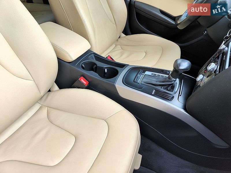 Седан Audi A4 2013 в Киеве