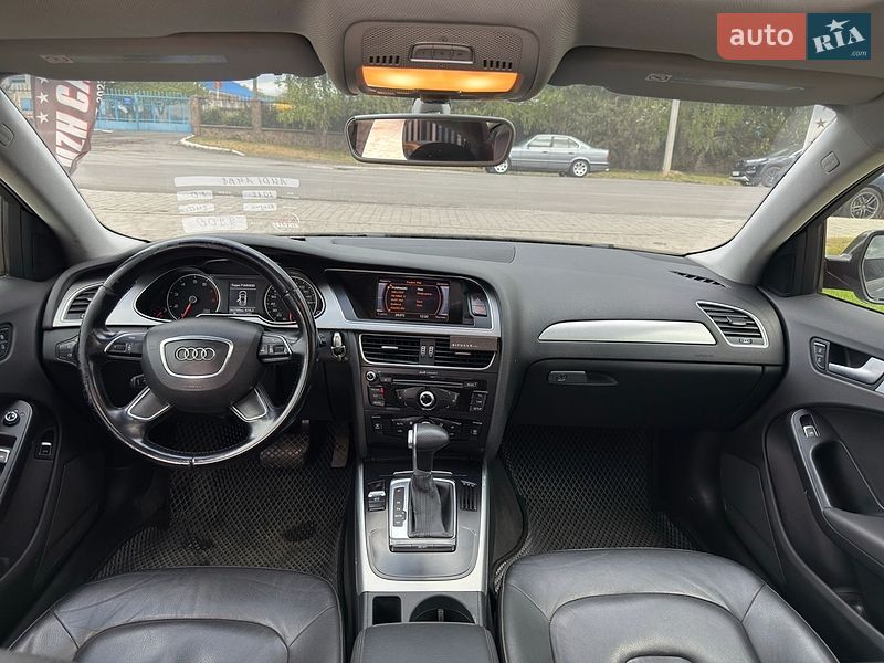 Седан Audi A4 2014 в Ужгороде