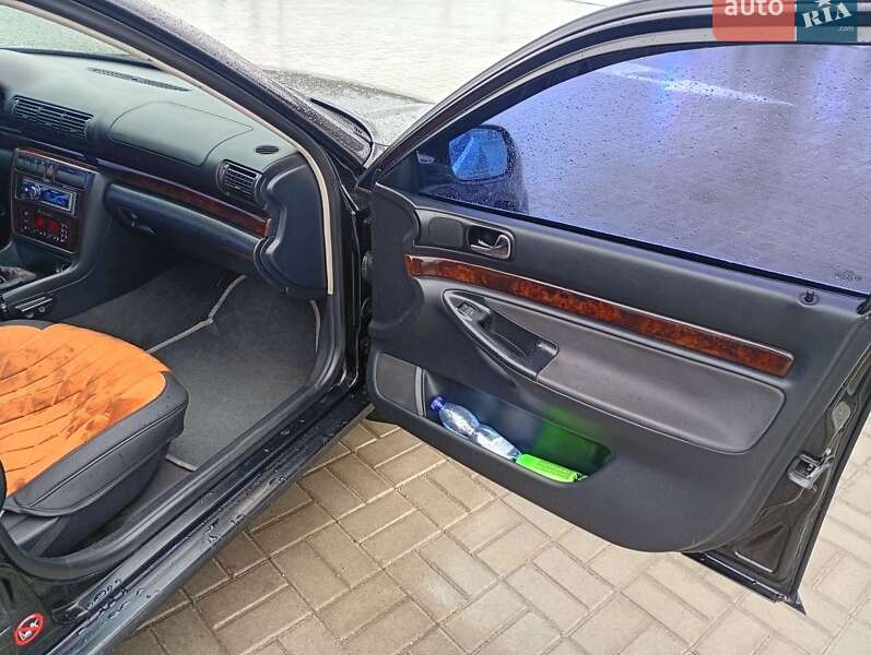 Седан Audi A4 1997 в Голованевске