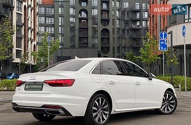 Седан Audi A4 2020 в Киеве