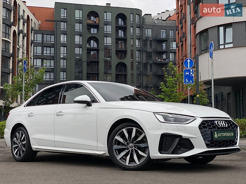 Седан Audi A4 2020 в Киеве