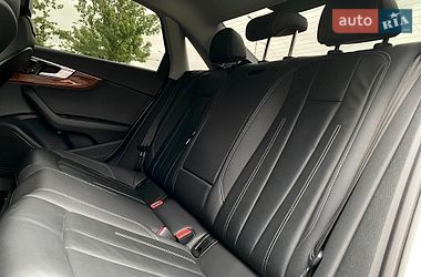 Седан Audi A4 2020 в Киеве