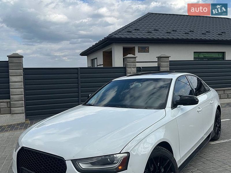 Седан Audi A4 2013 в Вараші