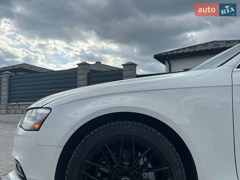 Седан Audi A4 2013 в Вараші