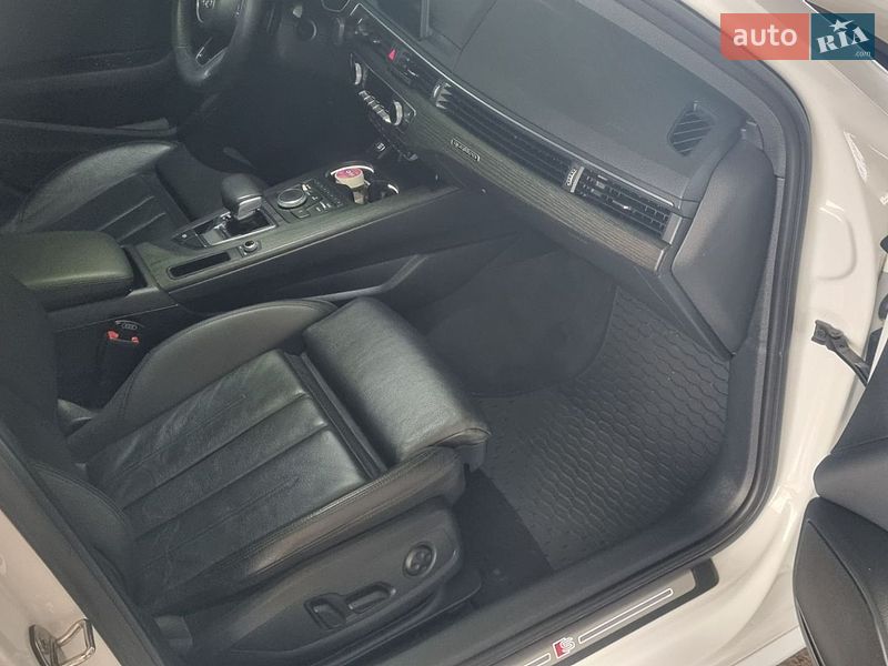 Седан Audi A4 2019 в Харькове
