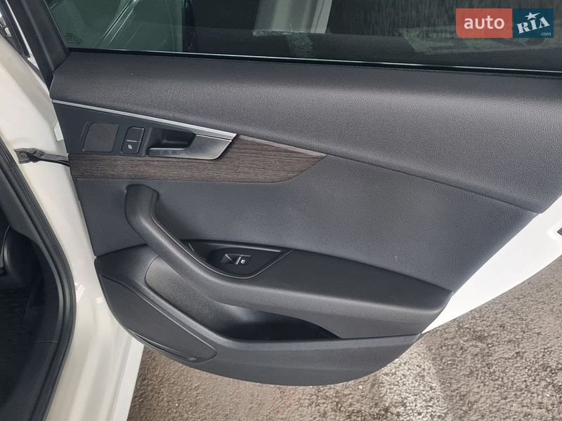 Седан Audi A4 2019 в Харькове