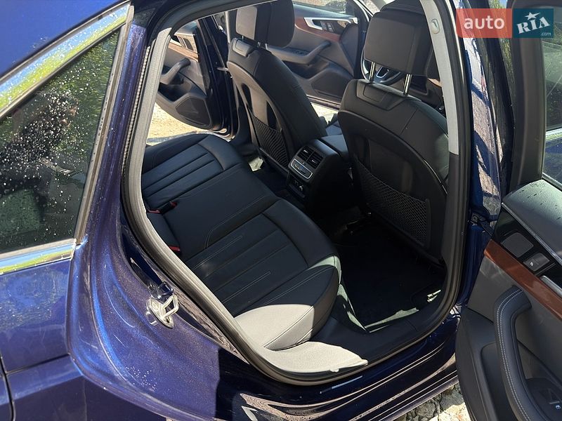 Седан Audi A4 2020 в Киеве