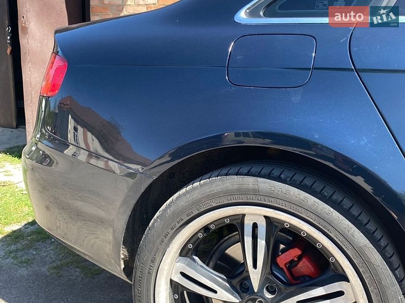 Седан Audi A4 2009 в Литине