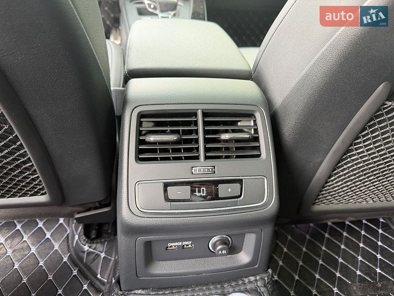 Седан Audi A4 2021 в Харькове